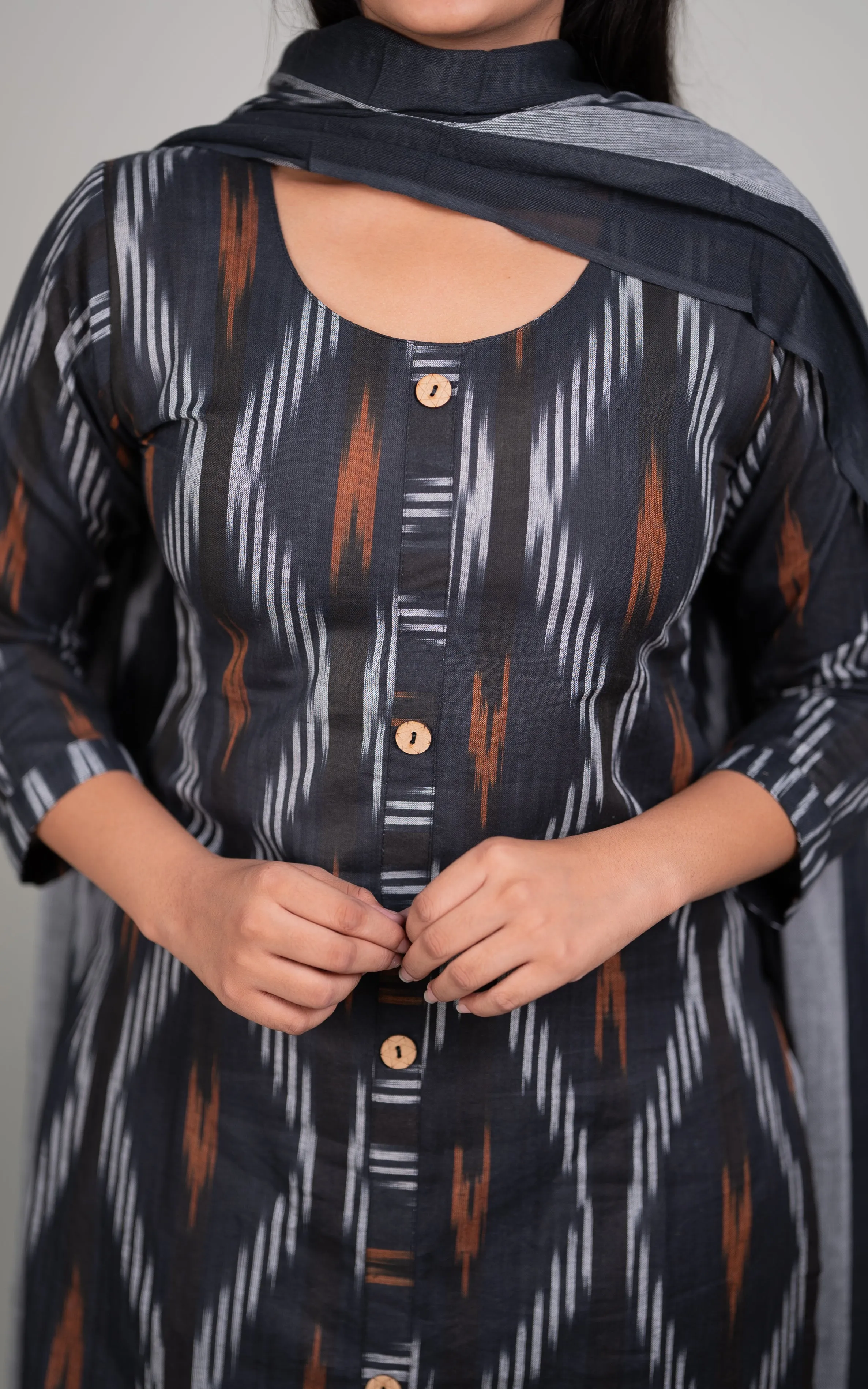 Henley Black (Kurti Pant Dupatta)
