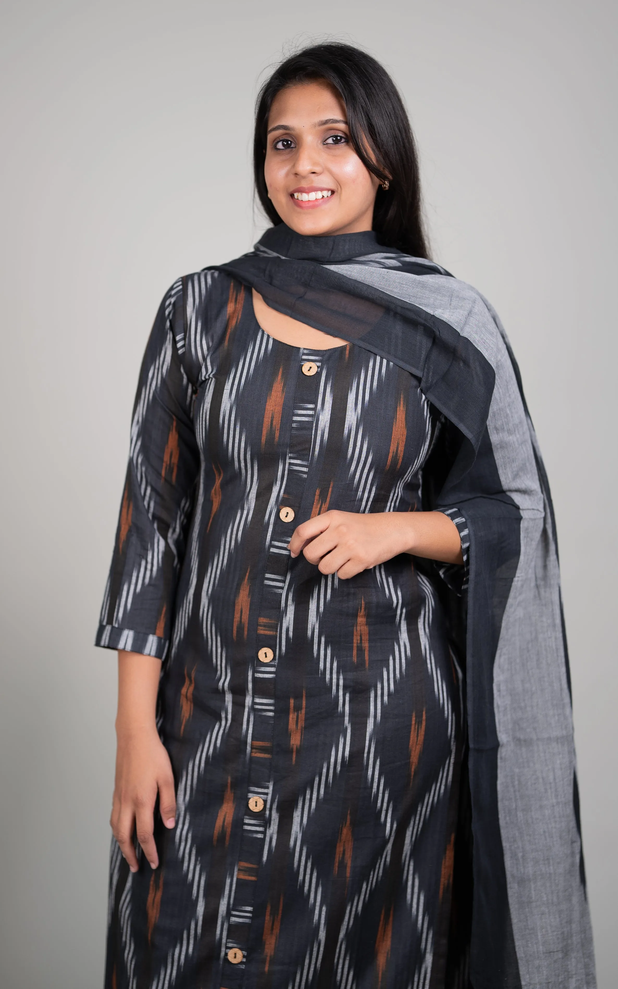 Henley Black (Kurti Pant Dupatta)