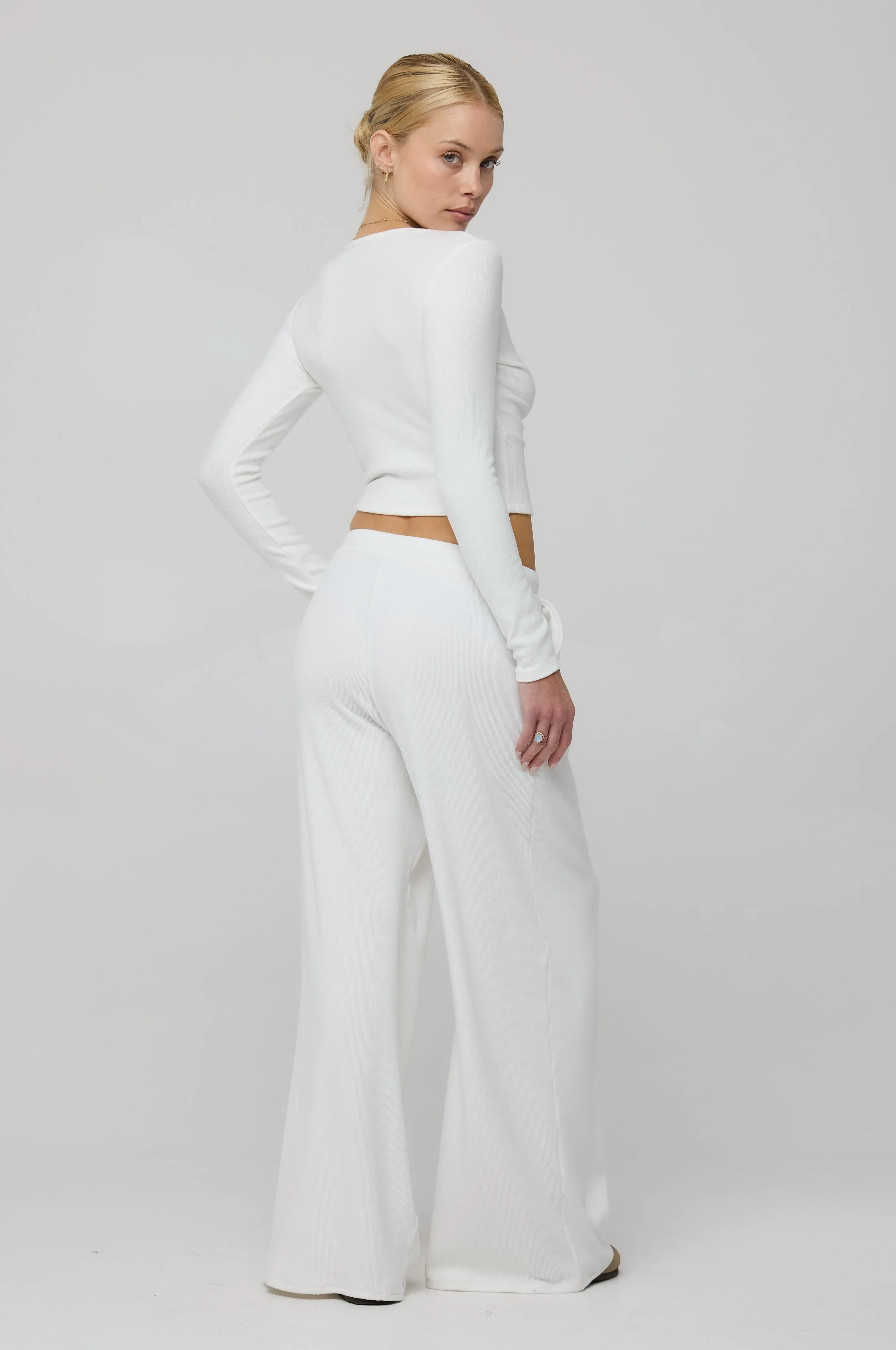 Henley Rib in White